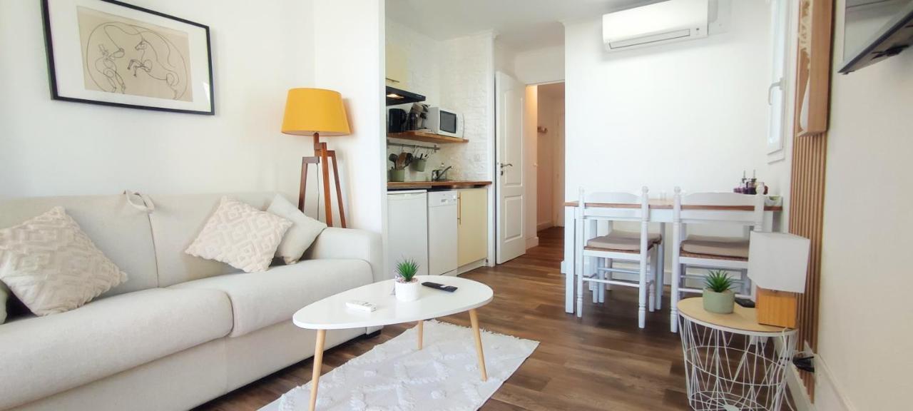 Chez Adriana Studio Vue Mer Avec Piscine Grimaud Eksteriør bilde